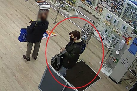 Telefont lopott, keresik a székesfehérvári rendőrök